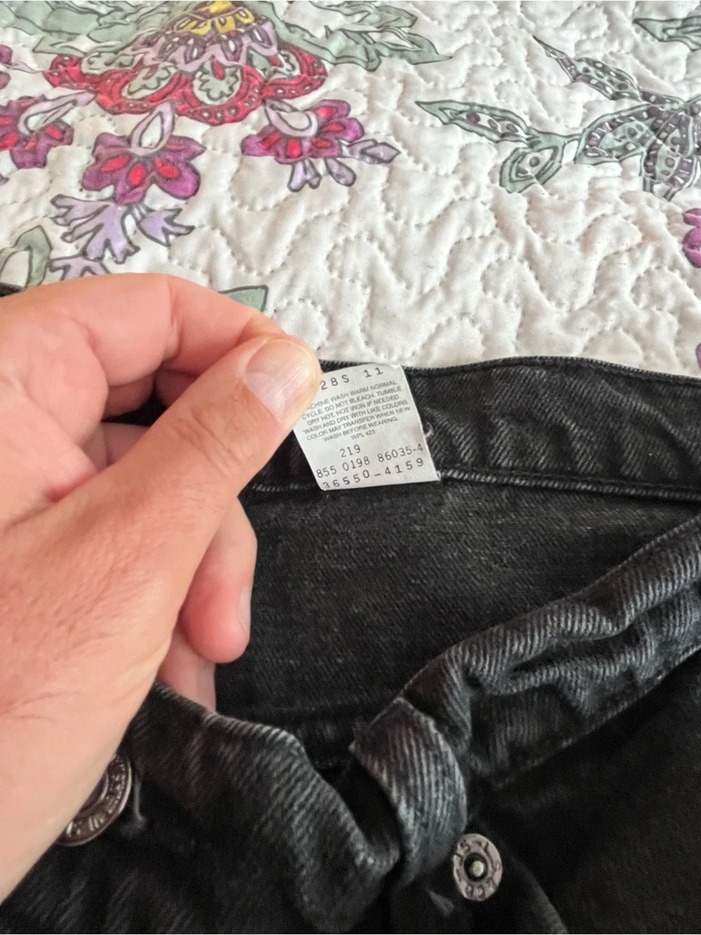 Levis excellent 17